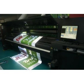 南阳UV平板打印机啊,uv打印机,uv平板机,万圆柱体uv打印机